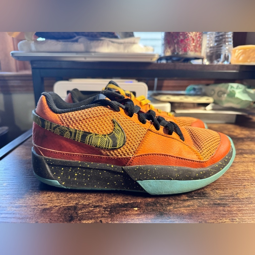 Nike Ja GS Orange/Blue Size 5.5Y